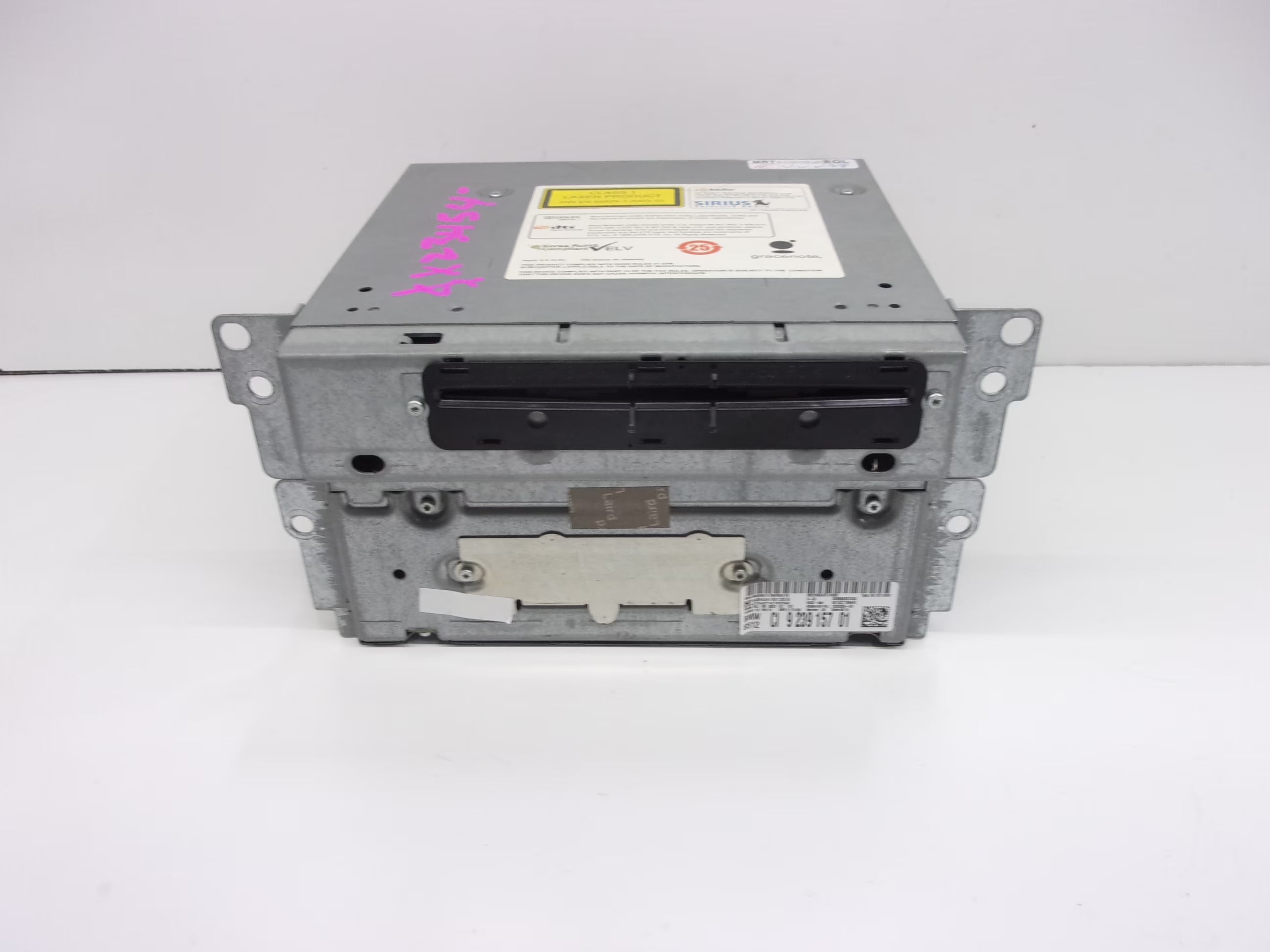 Pre-Owned 2010-2012 BMW 750 Satellite HD Radio Receiver CD Player ID 65129239 OEM (Good)