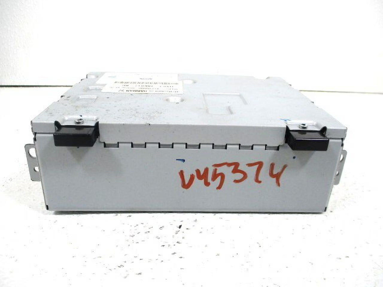 Pre-Owned 17 18 19 Discovery Sport Radio Receiver w/ Navigation GPS ID HX6318K812BC OEM (Good)