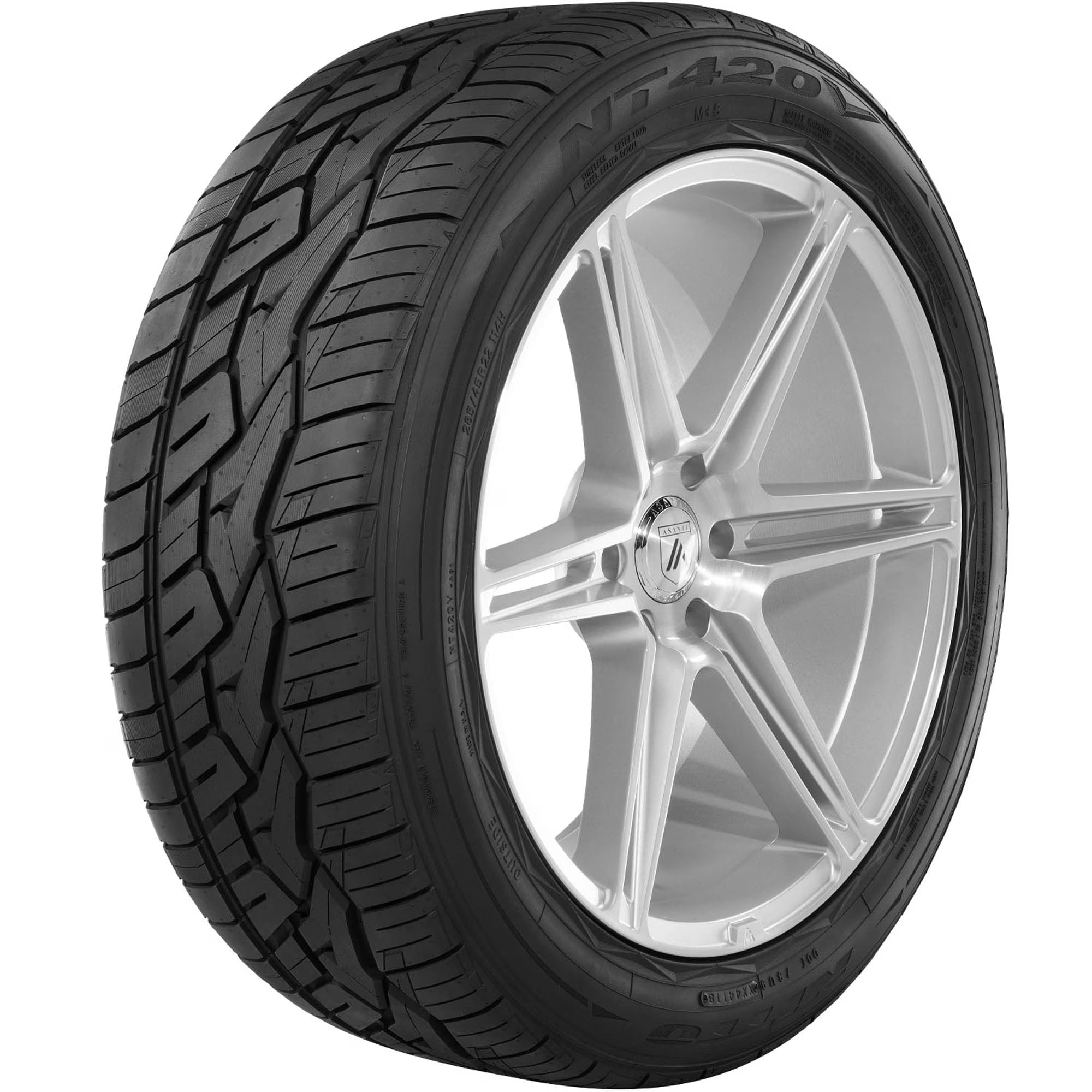 Nitto NT420V 305/50R22 Tire