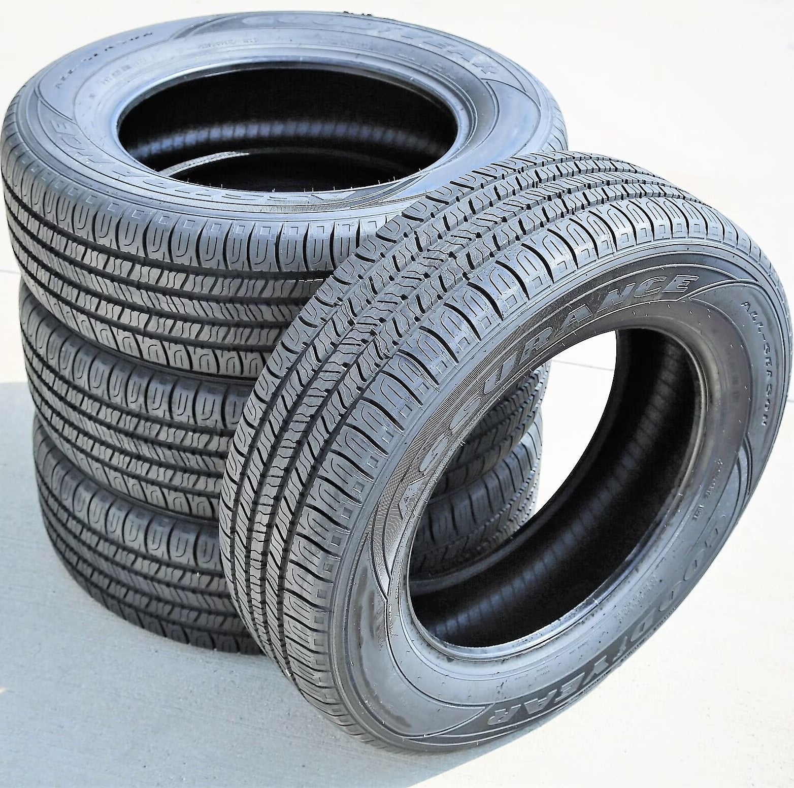 Set of 4 Goodyear Assurance All-Season 225/55R17 97T a/s Tires