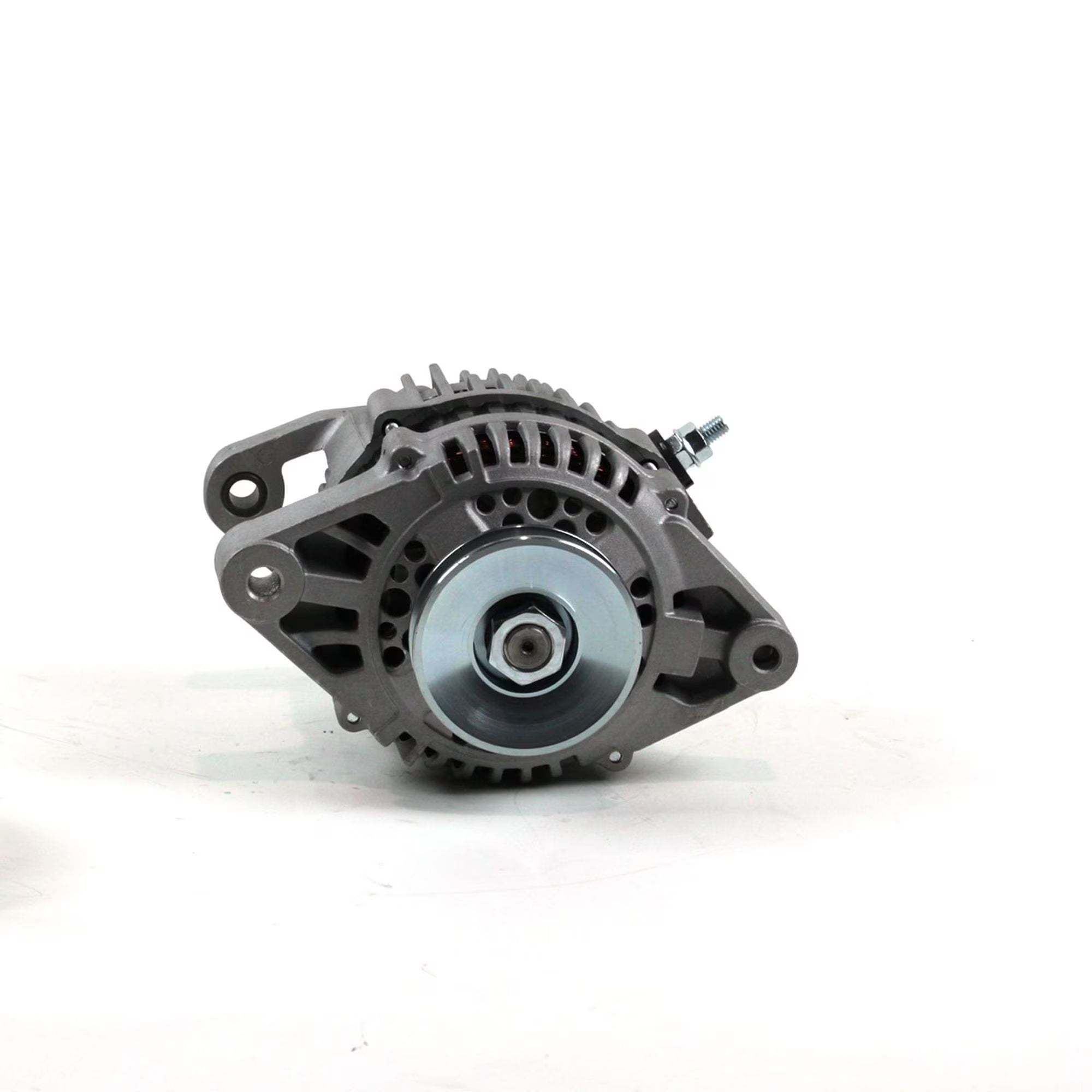 TYC 2-13778 Alternator for Datsun Nissan 23100-3S500 rv Fits 2000 Nissan Xterra