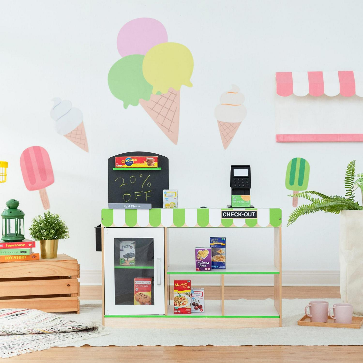 Teamson Kids Cashier Austin Wooden Play Market Stand. Green/White