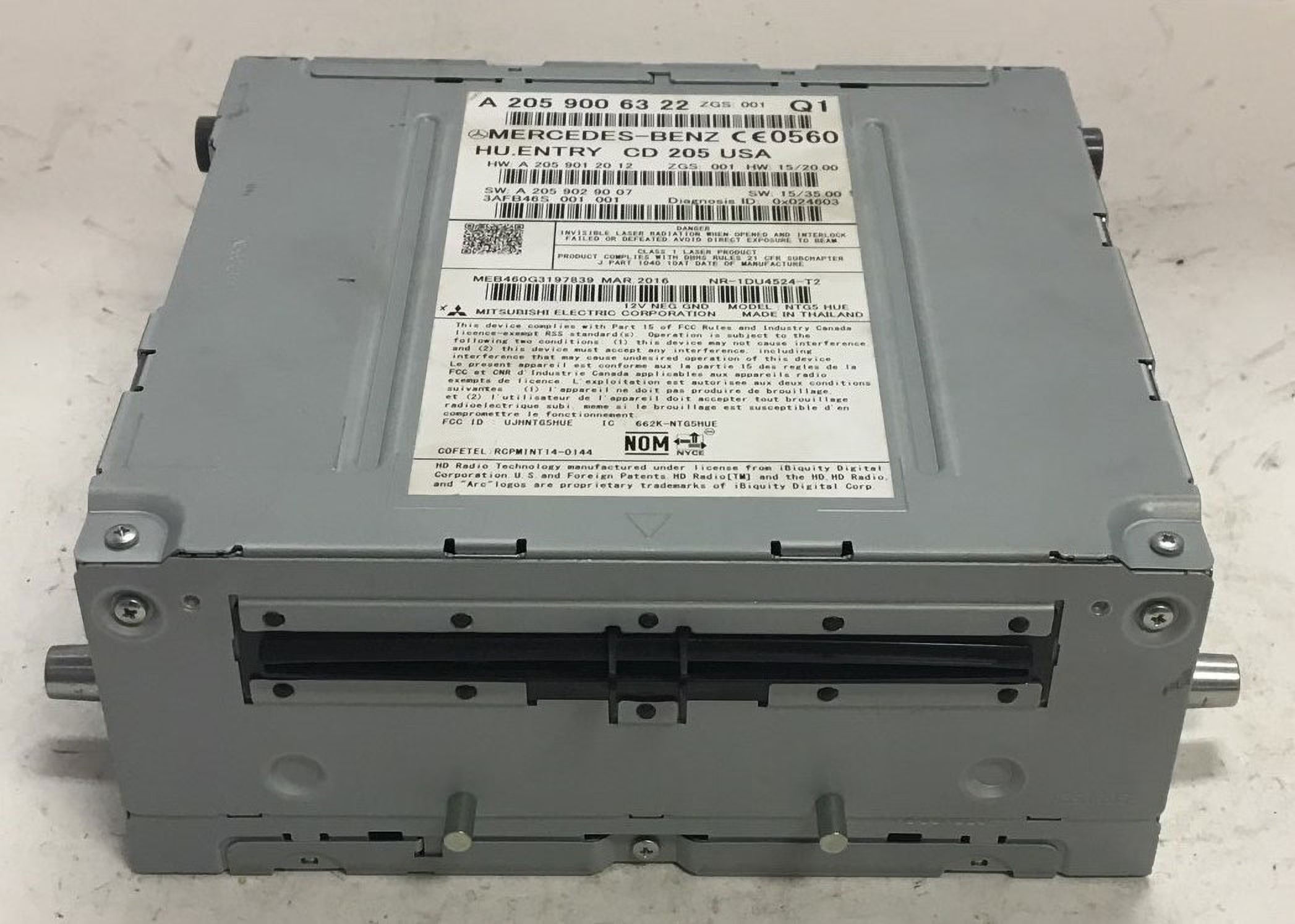 Pre-Owned 16 Mercedes Benz C-Class AM FM CD Radio Receiver Behind Dash OEM LKQ (Good)