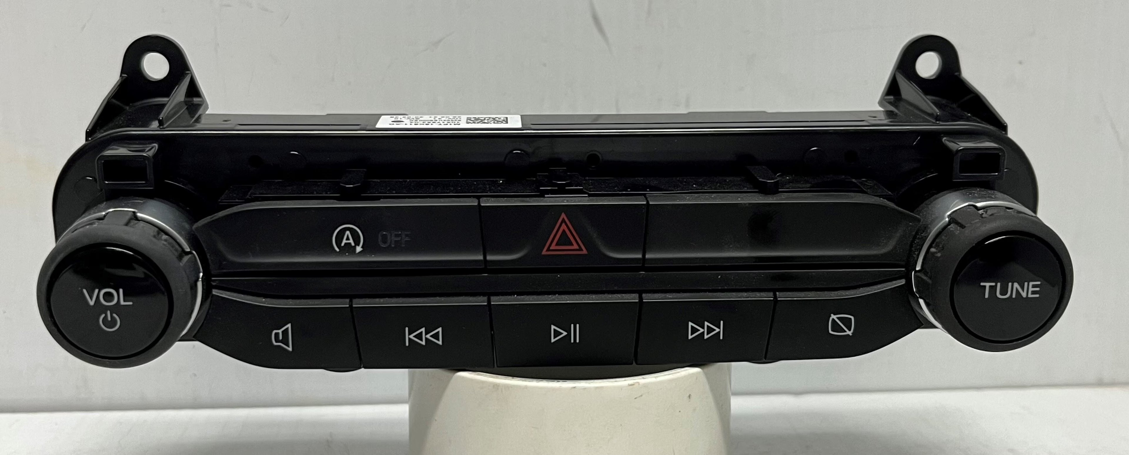 Pre-Owned 2021-2022 Ford Bronco Sport Front Radio Control Panel OEM LKQ (Good)